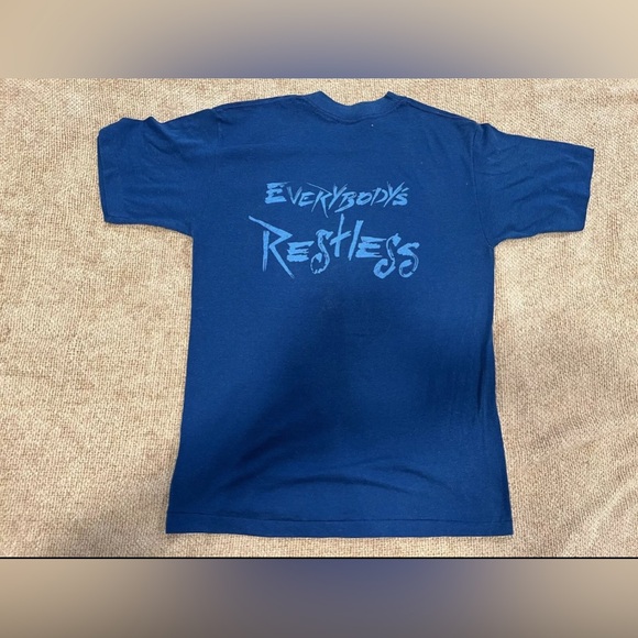 Vintage 80s Elton John Everybodys Restless Breaking Hearts Concert Tour T-Shirt - Picture 7 of 8